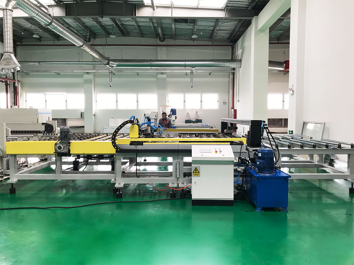 Thiết bị/Dây chuyền sản xuất được chế tạo theo yêu cầu riêng